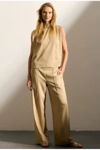 Calça Reta com Nervura Cala Areia