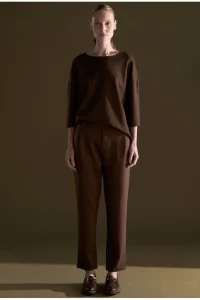 Calça Navarro Alfaiataria Malha em Lyocell Marrom Café