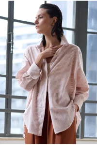 Camisa Doumeria Listras Caramelo