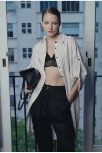 Chemise Delage Off com Listra Preta